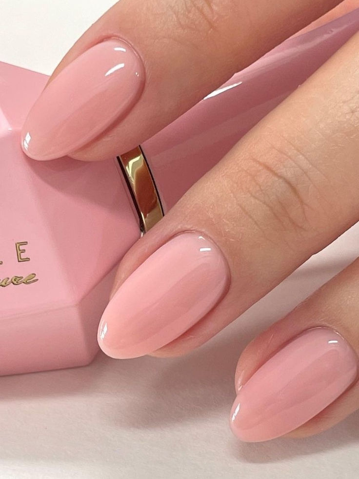Blush pink summer nails with a soft muted tone, classy summer nails ideas for feminine style.